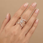 Bague en or rose 18k chaton rectangulaire pavé, anneau double croisé - bijou porté par une mannequin