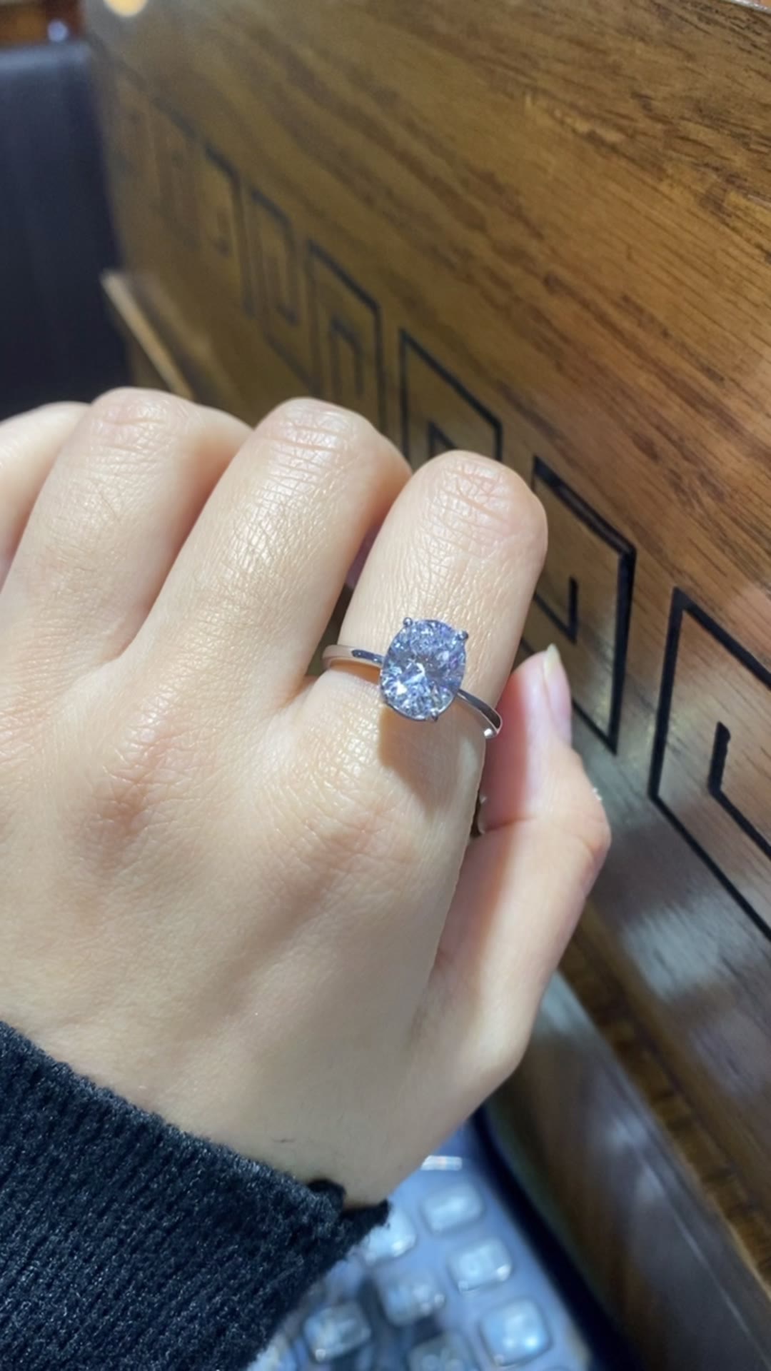 White Gold Oval Solitaire Zircon Ring