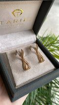Boucles d'Oreilles Or Rose - Vague Torsadée Pavée Zircons