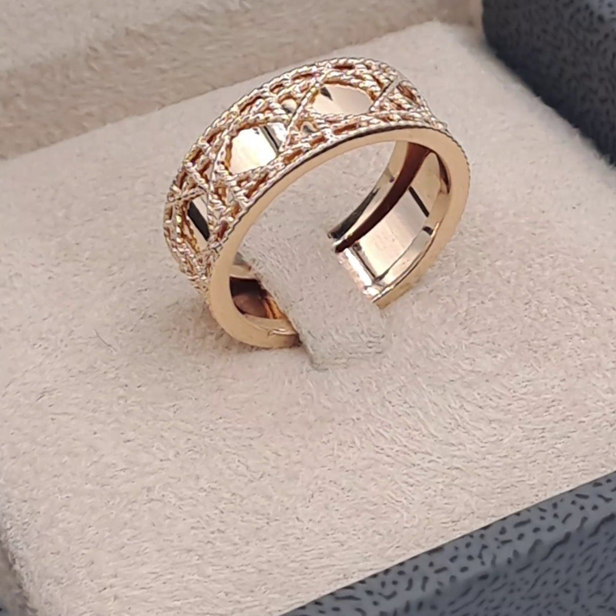 Bague Anneau Large Ajourée Or Rose - Sertie de Pierres – or 18 carats | Tariki