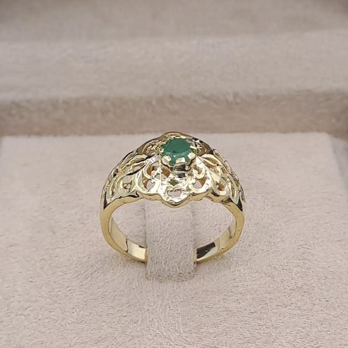 Bague Beldi Ajourée Or Jaune - Sertie d'une Pierre Verte – or 18 carats | Tariki