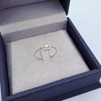 Bague Fine Or Jaune - Chaton Carré Serti – or 18 carats | Tariki