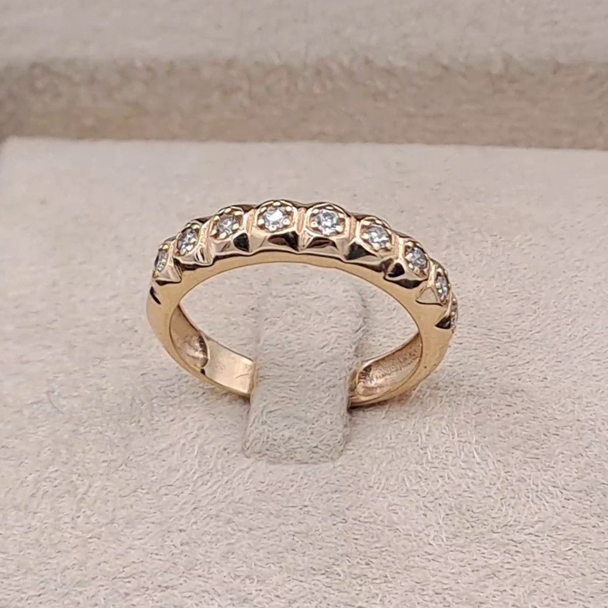 Bague Fine Or Rose - Demi-Tour Sertie de Pierres – or 18 carats | Tariki
