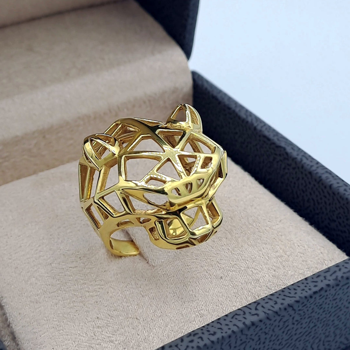 Bague Large Or Jaune - Tête de Jaguar Ajourée – or 18 carats | Tariki