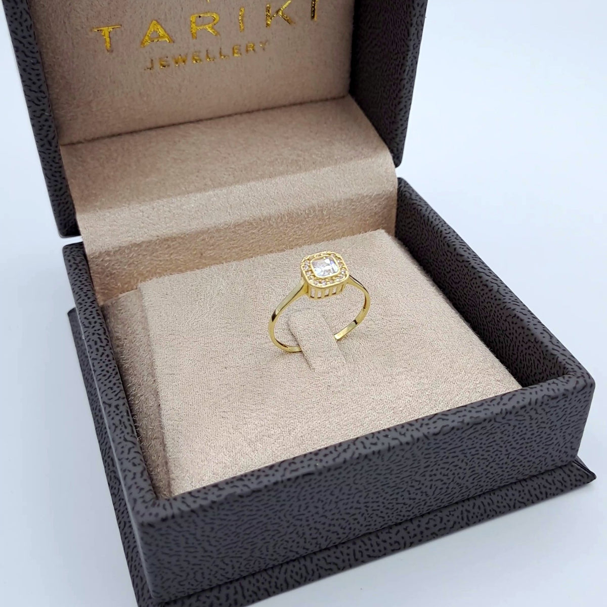 Bague Or Jaune - Chaton Carré Serti – or 18 carats | Tariki