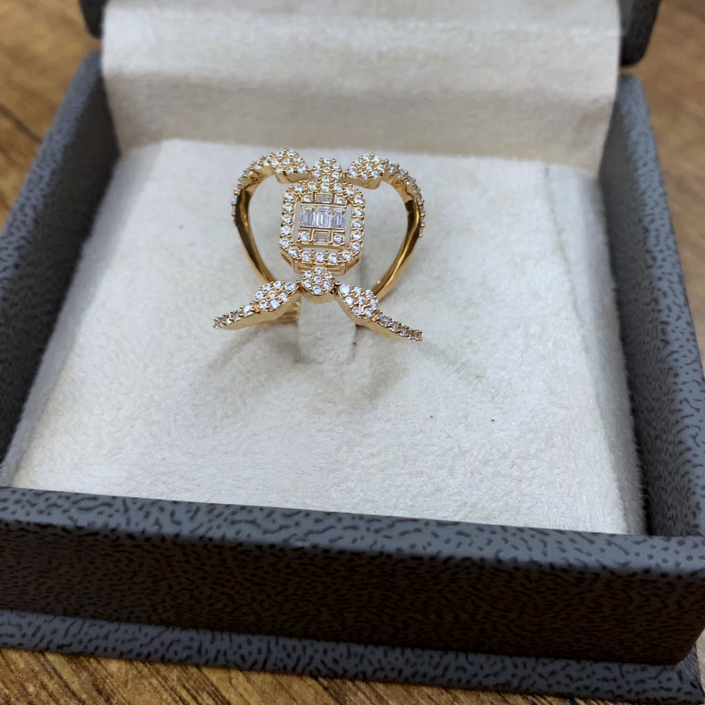 Bague Or Rose - Chaton Rectangulaire Pavé, Anneau Double Croisé – or 18 carats | Tariki