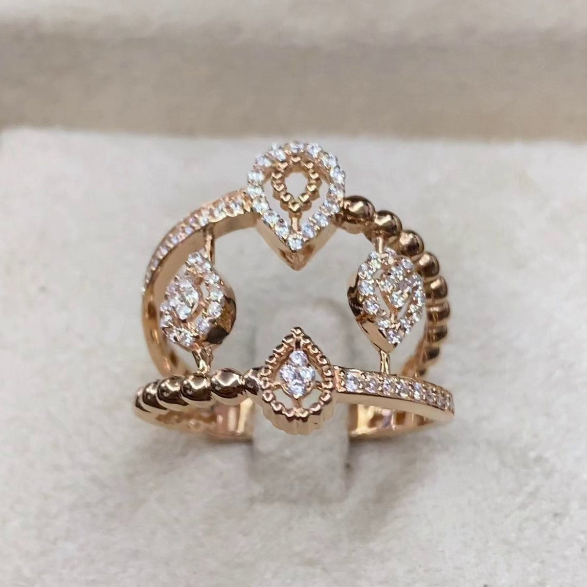 Bague Or Rose - Motifs Gouttes Ajourés Sertis de Pierres – or 18 carats | Tariki