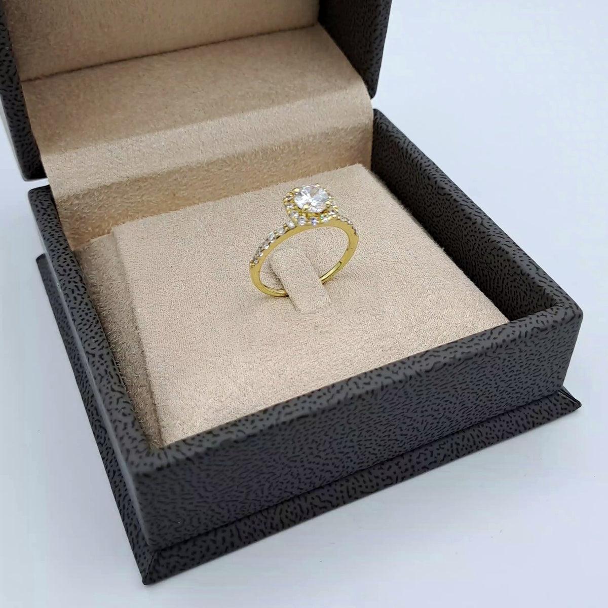 Bague Solitaire Or Jaune – or 18 carats | Tariki
