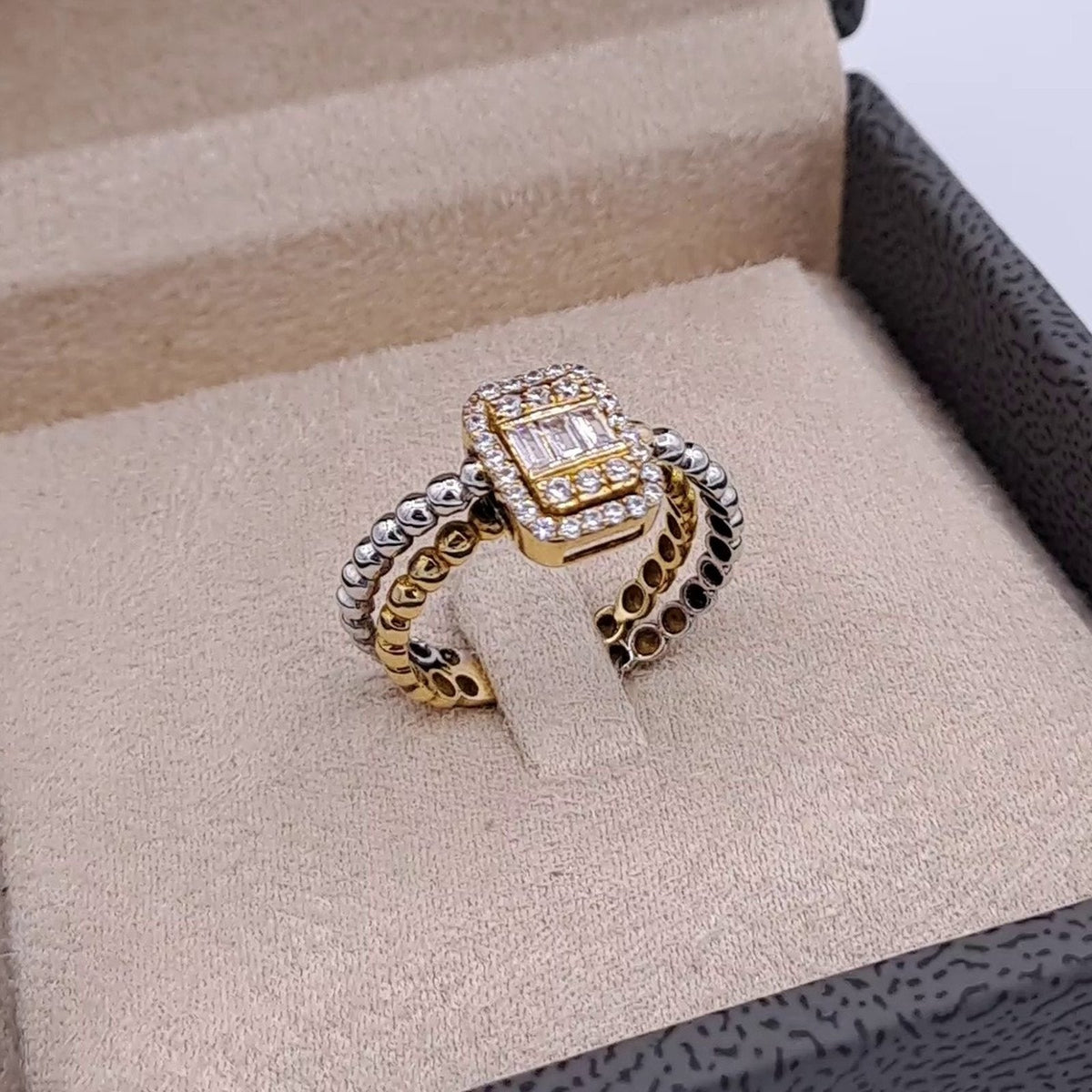 Bague Solitaire Pierre Carrée Halo Or Jaune - Double Anneau – or 18 carats | Tariki