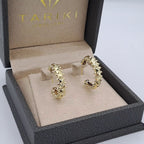 Boucles d'Oreilles Créoles Cloutées Or Jaune - Motif Clash – or 18 carats | Tariki