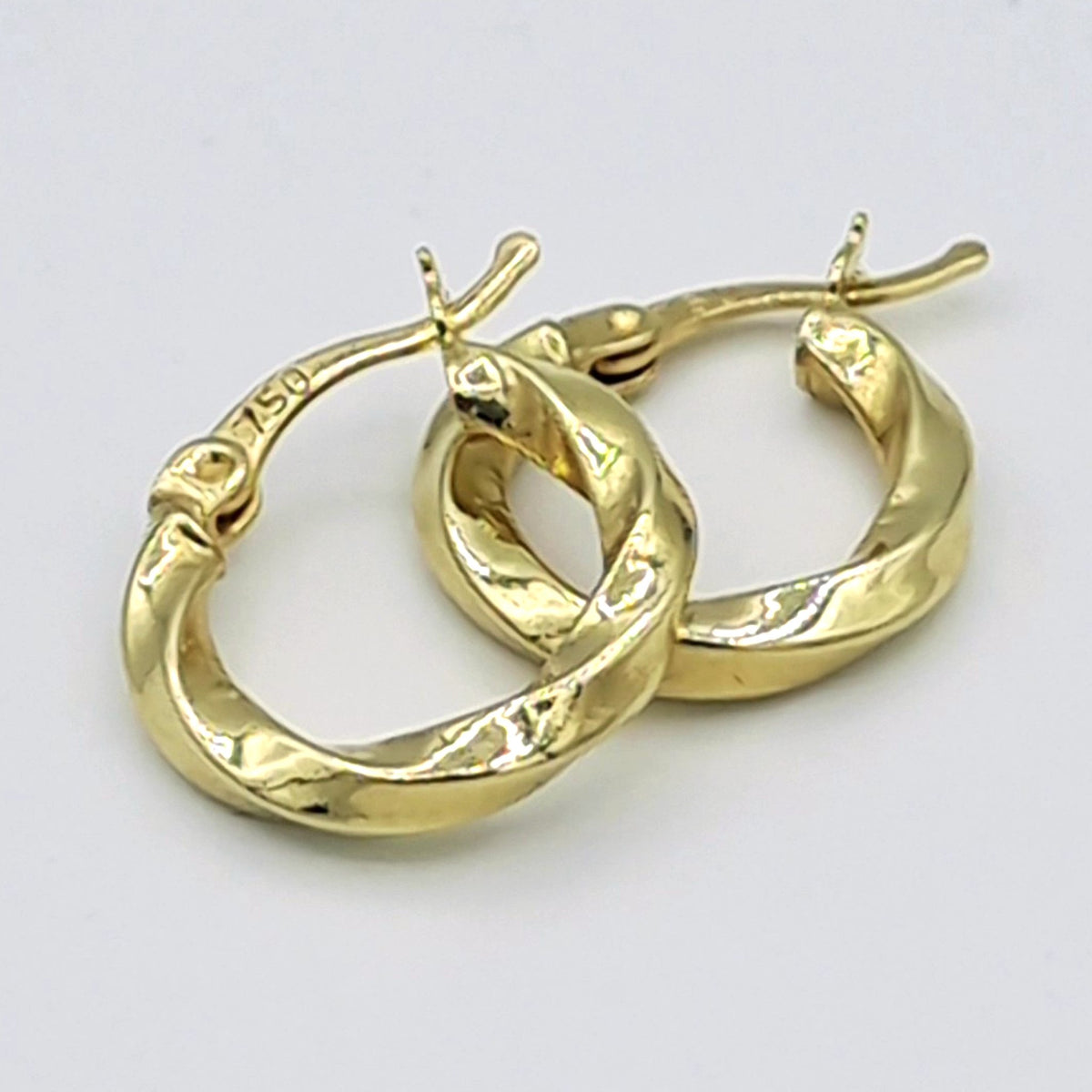 Boucles d'Oreilles Créoles Torsadées Or Jaune – or 18 carats | Tariki