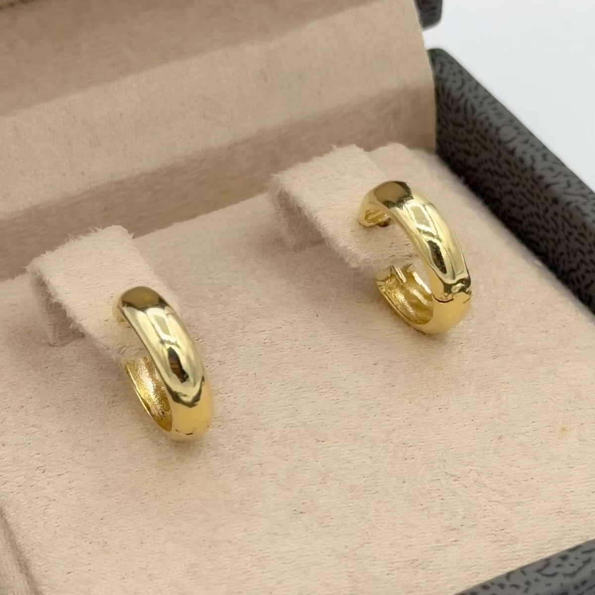 Boucles d'Oreilles Mini Créoles Bombées Or Jaune – or 18 carats | Tariki
