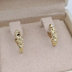 Boucles d'Oreilles Mini Créoles Cloutées Or Jaune – or 18 carats | Tariki