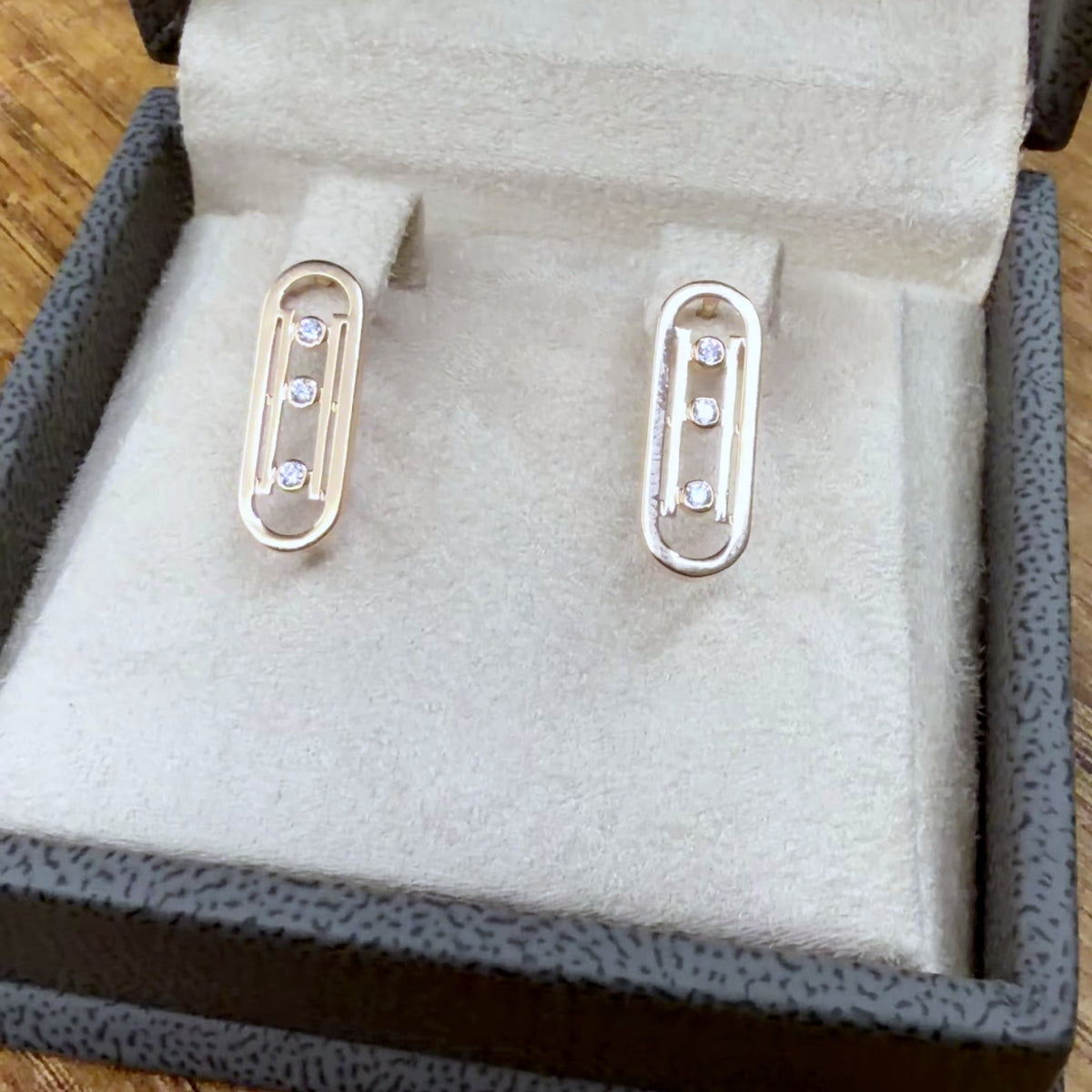 Boucles d'Oreilles Ovales Or Rose - Sertis, Pierres Mobiles – or 18 carats | Tariki