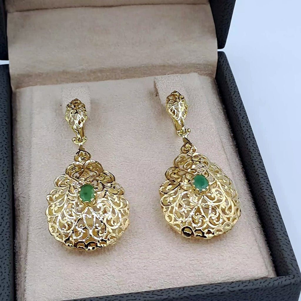 Boucles d'Oreilles Pendantes Beldi Gouttes Ajourées Or Jaune - Pierres Vertes – or 18 carats | Tariki