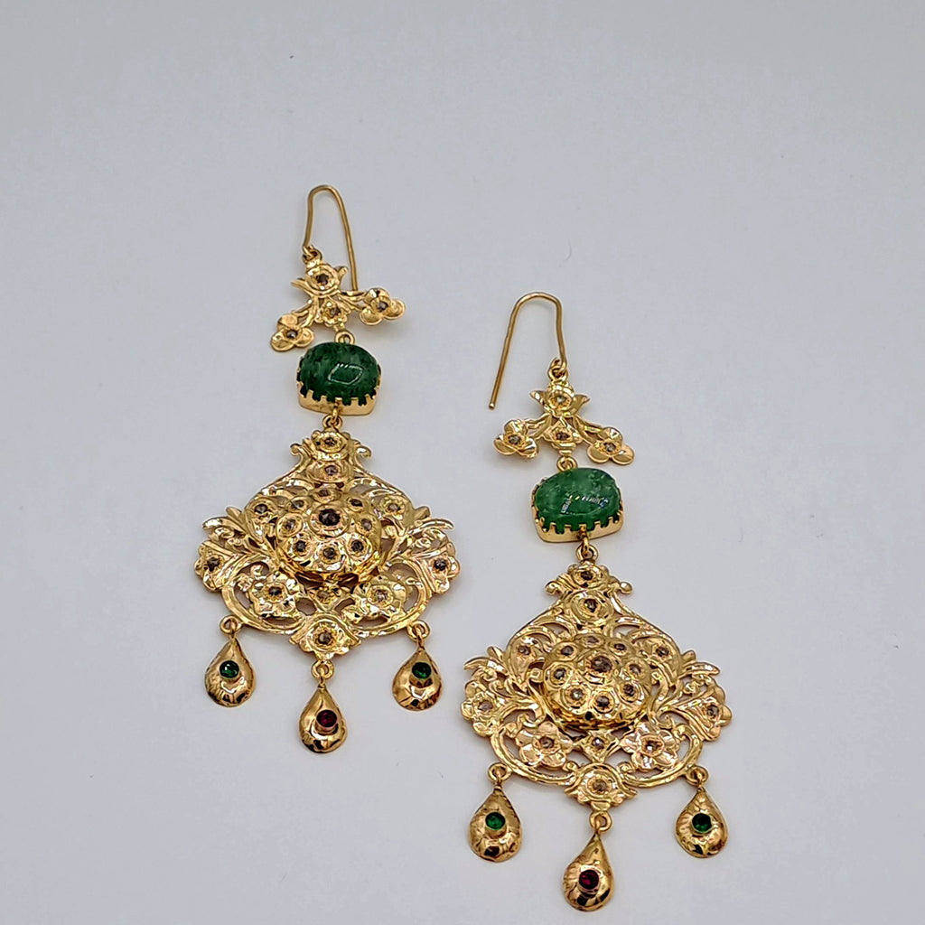 Boucles d'Oreilles Pendantes Beldi Rosaces Ajourées Or Jaune - Pierres Vertes, Pampilles – or 18 carats | Tariki