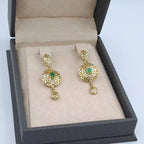 Boucles d'Oreilles Pendantes Beldi Rosaces Or Jaune - Serties, Pierre Verte – or 18 carats | Tariki