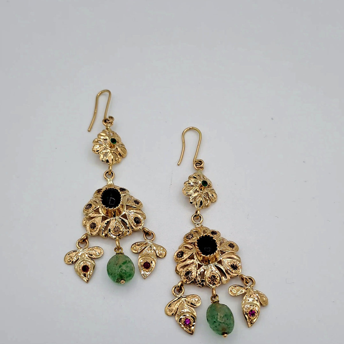 Boucles d'Oreilles Pendantes Beldi Rosaces Or Rose - Serties, Gouttes Vertes – or 18 carats | Tariki