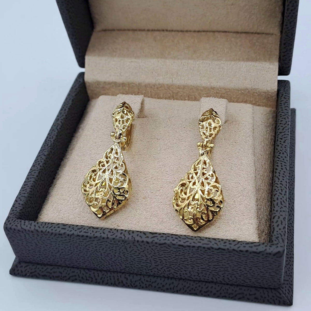 Boucles d'Oreilles Pendantes Gouttes Beldi Ajourées Or Jaune – or 18 carats | Tariki