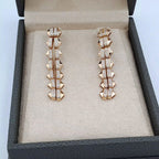 Boucles d'Oreilles Pendantes Or Rose - Pyramides Pavées de Pierres – or 18 carats | Tariki