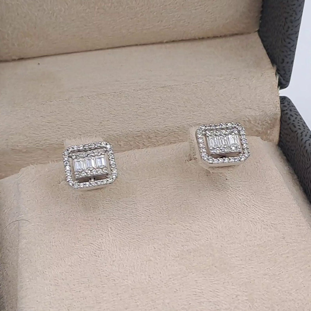 Boucles d'Oreilles Puces Carrées Or Blanc - Serties de Pierres – or 18 carats | Tariki