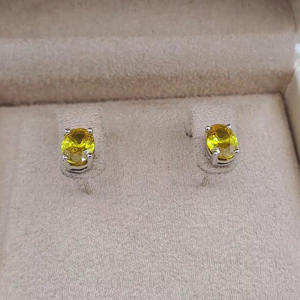 Boucles d'Oreilles Puces Or Blanc - Pierres Jaunes Serties – or 18 carats | Tariki