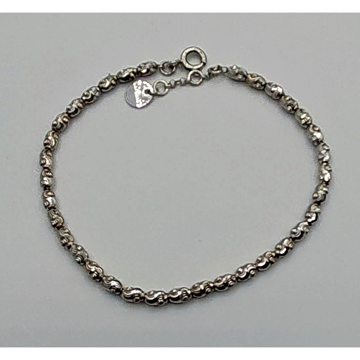 Bracelet Boules Facettées Or Blanc – or 18 carats | Tariki