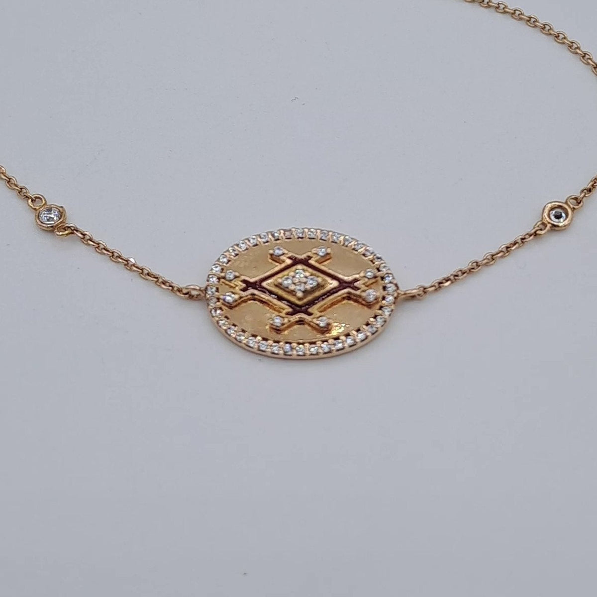 Bracelet Chaîne Or Rose - Médaille Ronde Sertie – or 18 carats | Tariki
