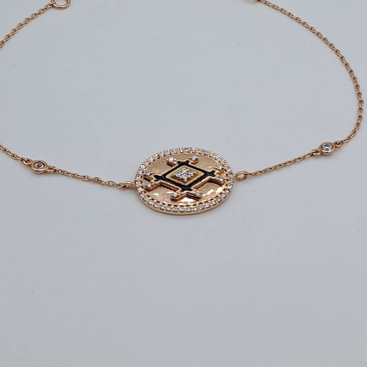 Bracelet Chaîne Or Rose - Plaque Ovale Sertie, Pierre Verte – or 18 carats | Tariki