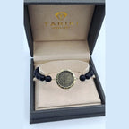 Bracelet Homme Cordon Perles Noires Médaille Ronde Or Jaune – or 18 carats | Tariki