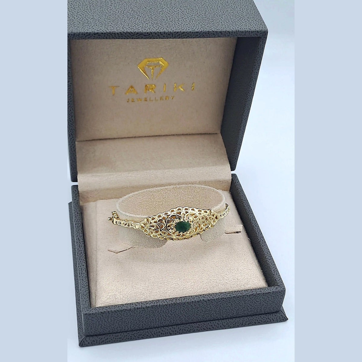 Bracelet Jonc Beldi Ajouré Or Jaune - Serti de Pierres, Pierre Verte – or 18 carats | Tariki