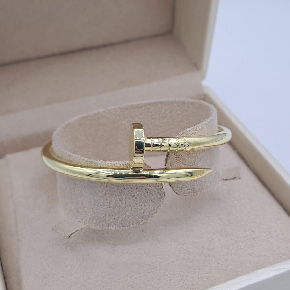 Bracelet Jonc Clou Or Jaune – or 18 carats | Tariki