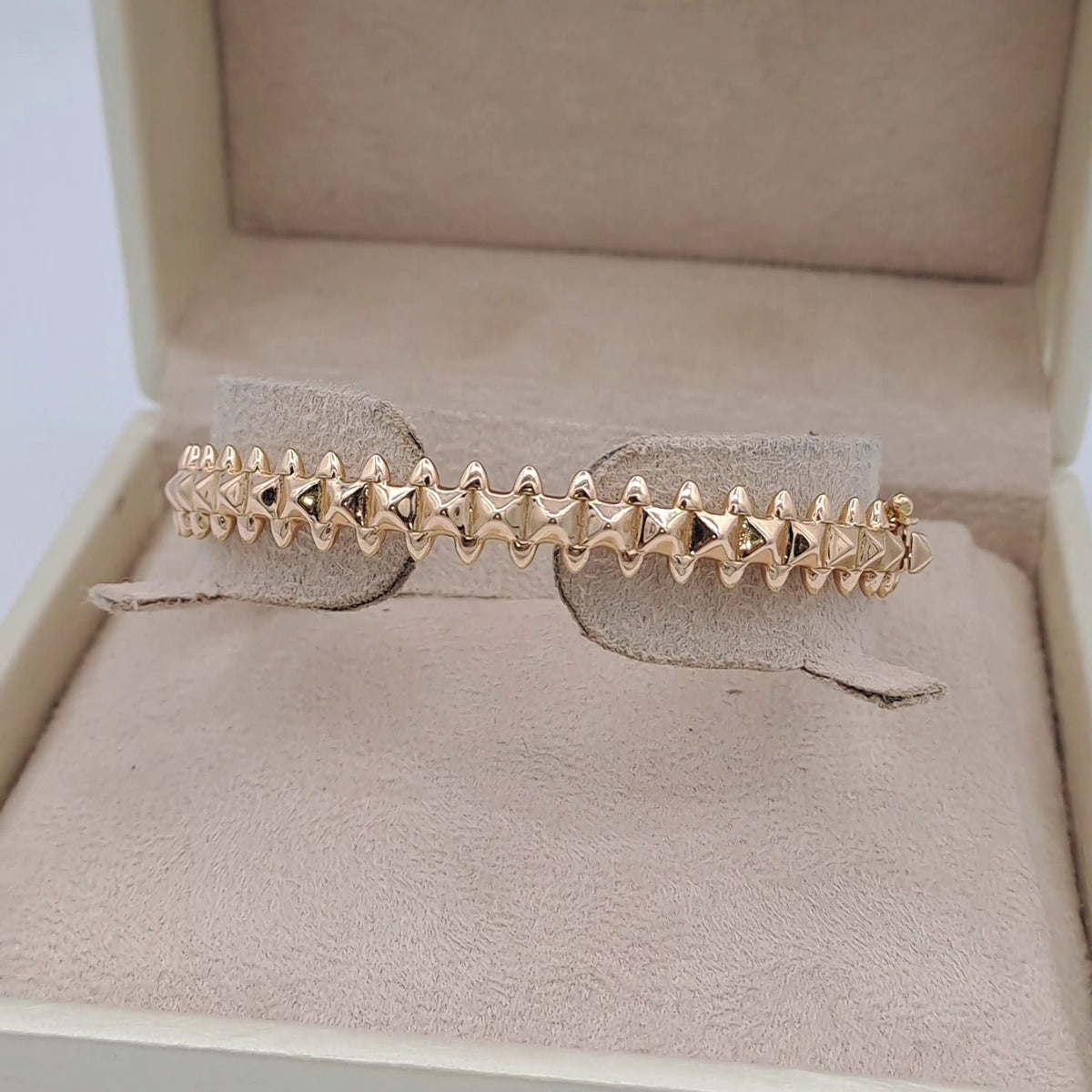 Bracelet Jonc Clouté Or Rose - Motif Clash – or 18 carats | Tariki