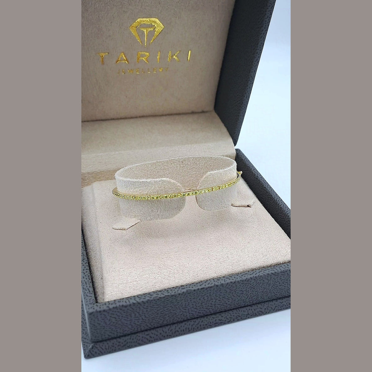 Bracelet Jonc Fin Or Jaune - Rangée de Pierres Jaunes Serties – or 18 carats | Tariki