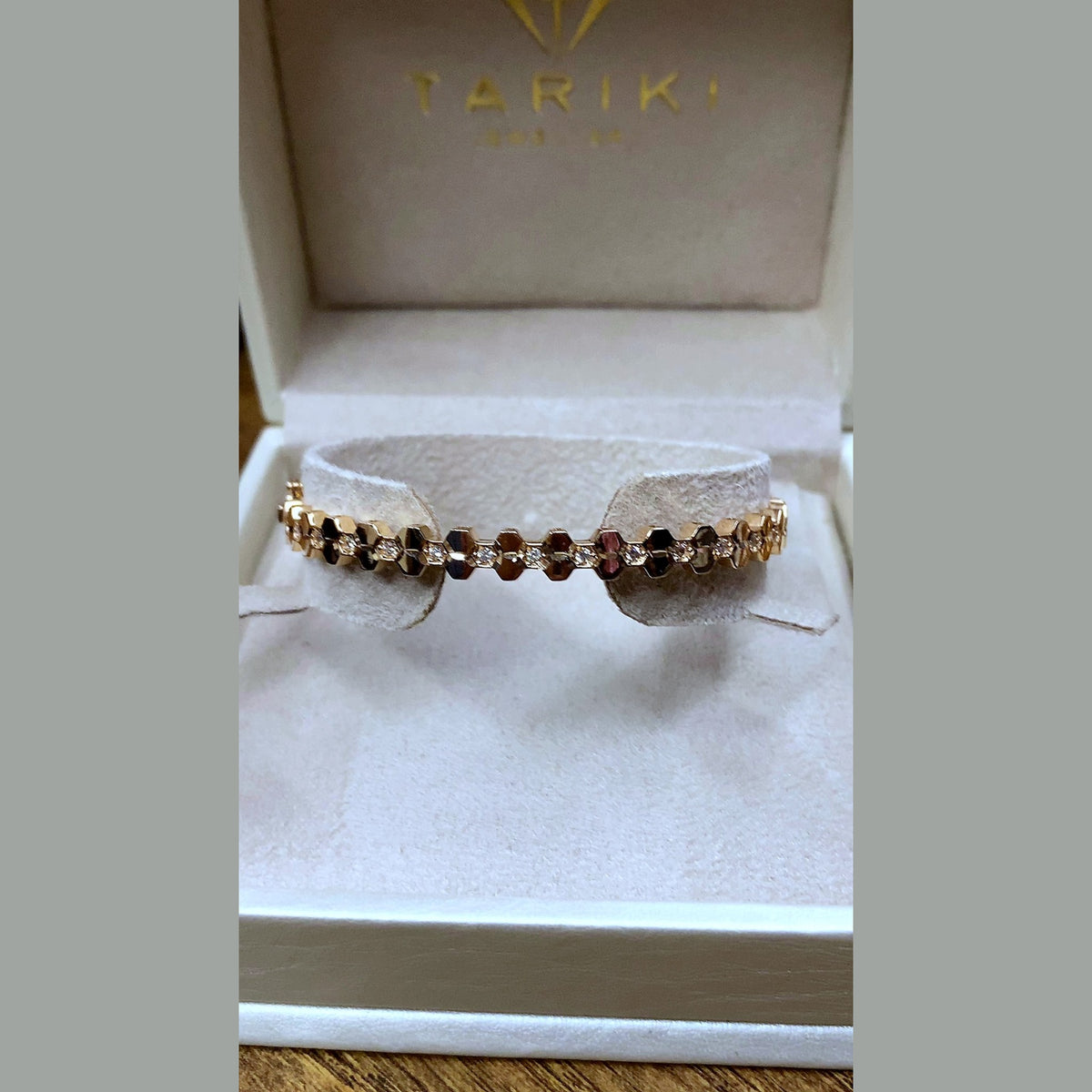 Bracelet Jonc Or Rose - Pastilles Serties de Pierres Foncées – or 18 carats | Tariki