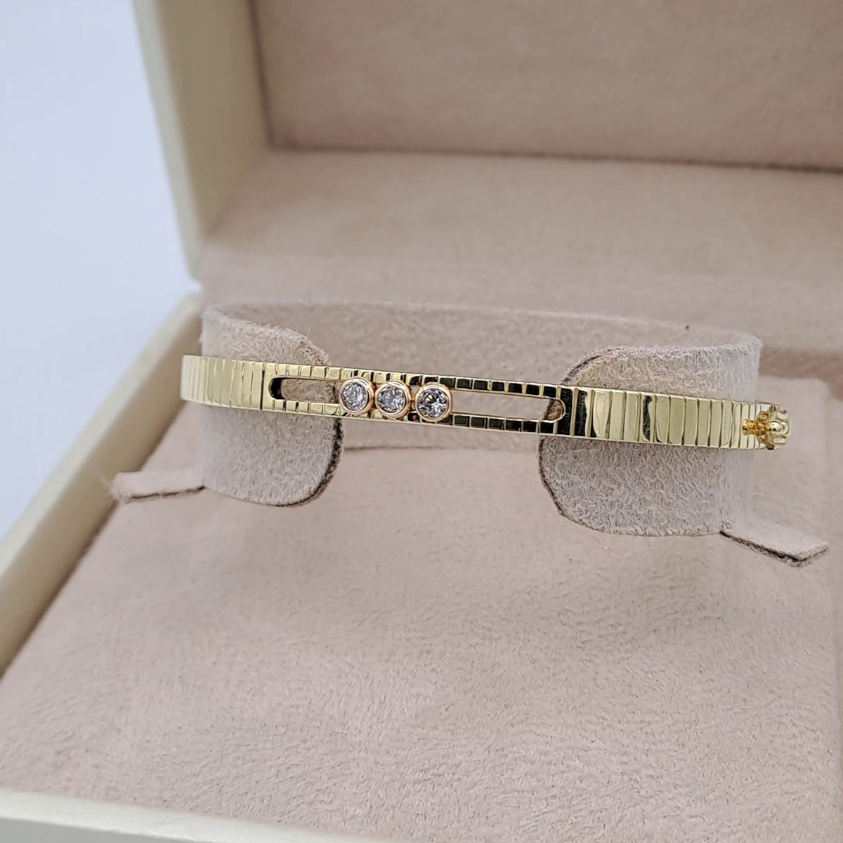 Bracelet Jonc Plat Or Jaune - Serti de Pierres – or 18 carats | Tariki