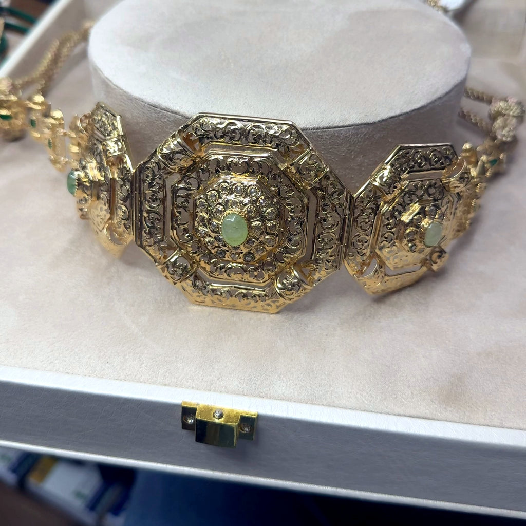 Ceinture Majdoul Beldi Ajourée Or Jaune - Sertie de Pierres Vertes – or 18 carats | Tariki