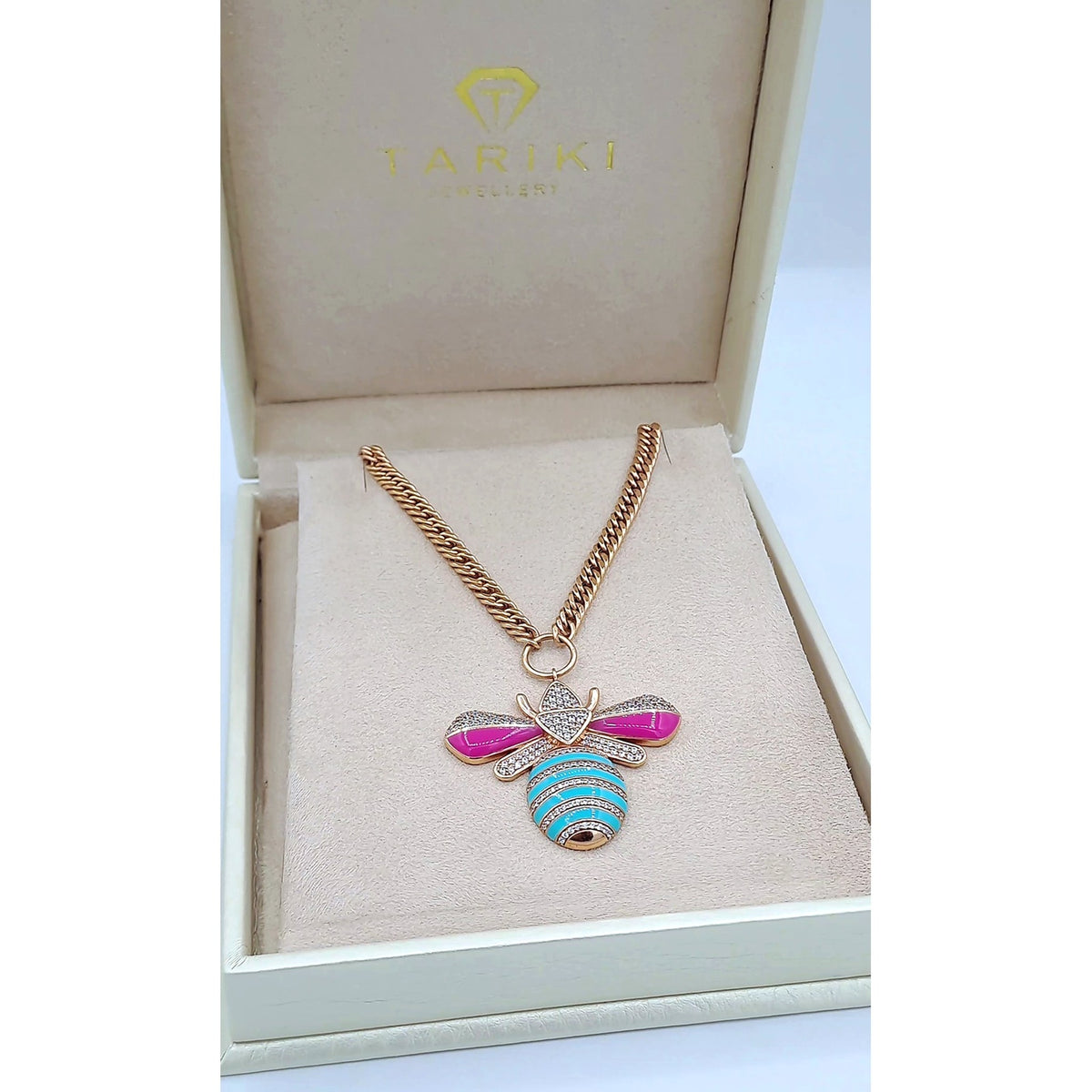 Collier Maille Corde Or Rose - Pendentif Abeille Émaillée Rose et Bleue Sertie – or 18 carats | Tariki