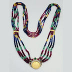 Collier Multirangs Perles Rubis, Saphirs et Émeraudes, Pendentif Louis Or Jaune - Serti – or 18 carats | Tariki