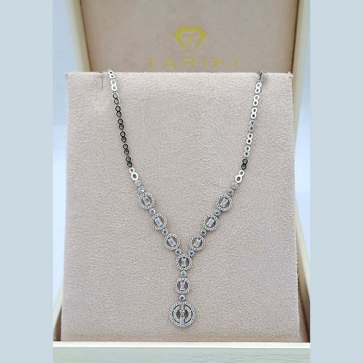 Collier Or Blanc - Maillons Ovales Sertis de Pierres, Pendentif Cercle – or 18 carats | Tariki