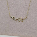 Collier Or Jaune - Pendentif Branche Feuilles Sertie – or 18 carats | Tariki