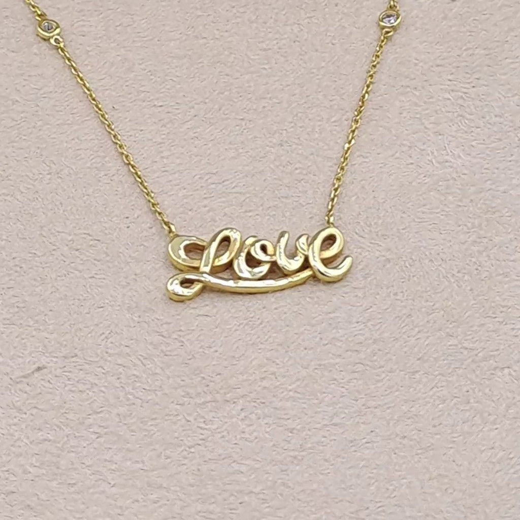 Collier Or Jaune - Pendentif Love Serti de Pierres – or 18 carats | Tariki