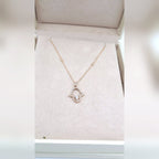 Collier Or Jaune - Pendentif Ouvert Serti, Pierre Goutte – or 18 carats | Tariki