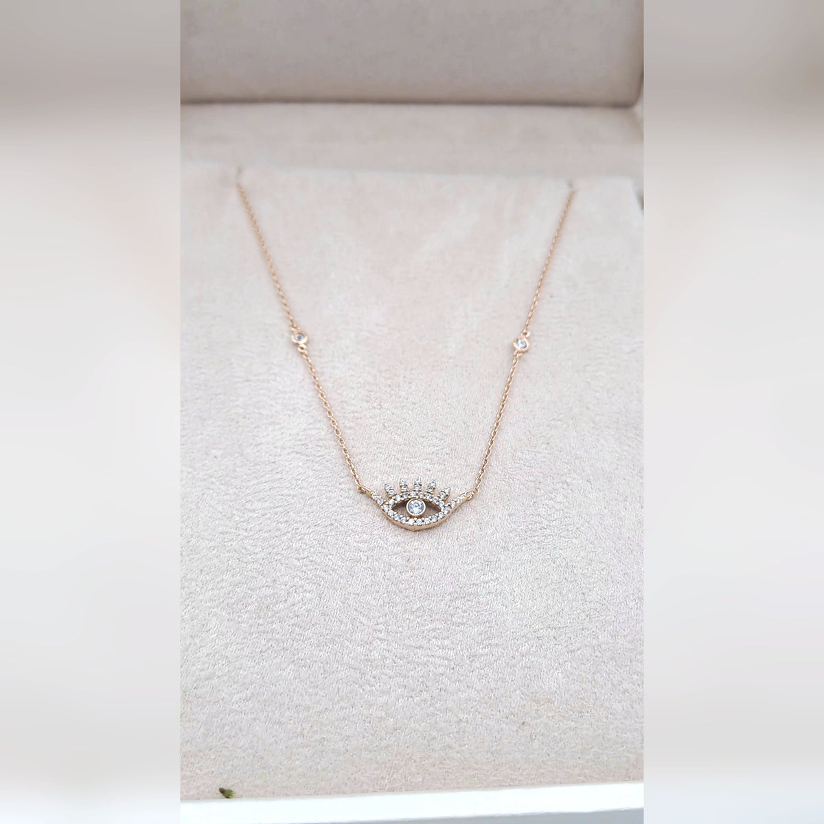 Collier Or Rose - Pendentif Œil Serti de Pierres – or 18 carats | Tariki