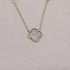 Collier Or Rose - Pendentif Trèfle Pavé de Pierres – or 18 carats | Tariki