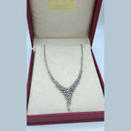 Collier Rivière Or Blanc - Pavé de Pierres, Motif V – or 18 carats | Tariki