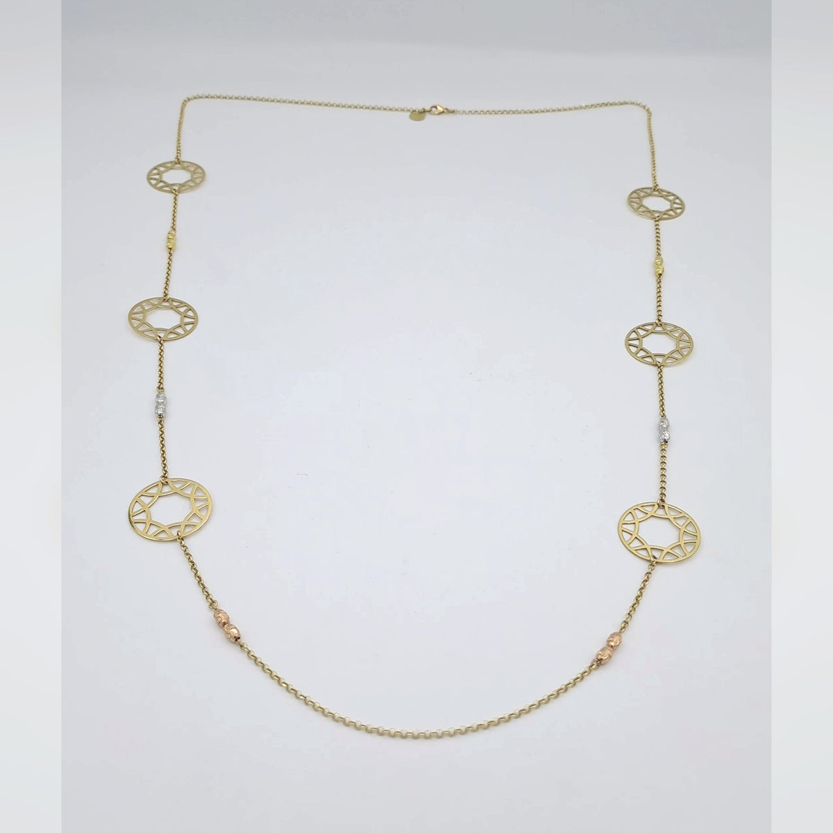 Sautoir Or Jaune - Rosaces Ajourées en Station – or 18 carats | Tariki